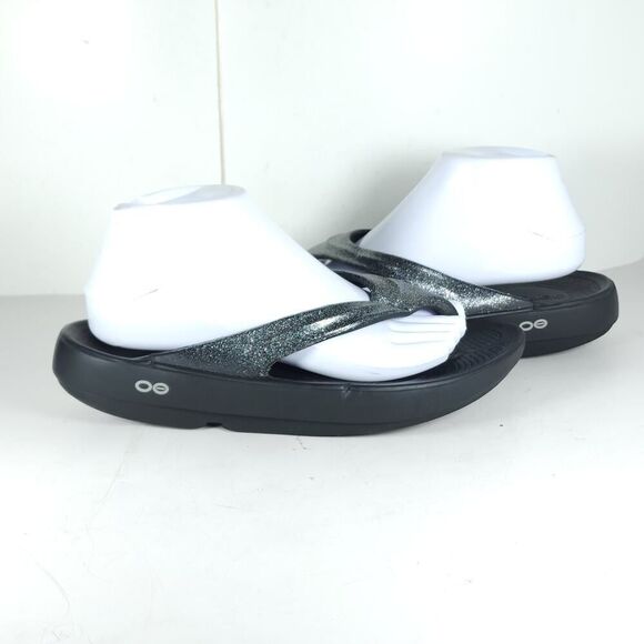Oofos Women's OOLALA US 10 Silver Glitter Slip-On Flat Thong Flip Flop Sandals - Picture 9 of 15
